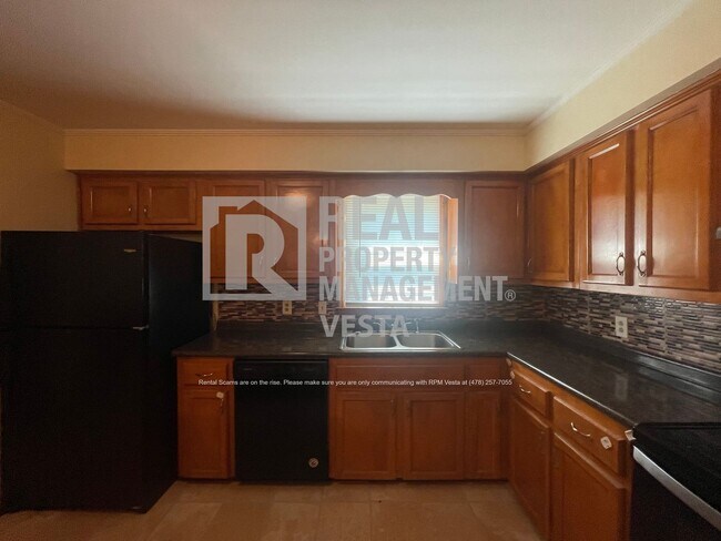 Foto del edificio - 2562 Bedford Pl