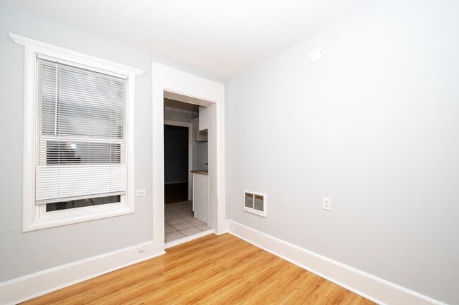 Building Photo - 3102 California St