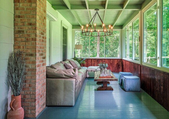 Building Photo - 3169 Spruce Cabin Rd