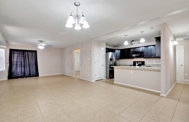 Foto del edificio - 12160 Driftwood LN