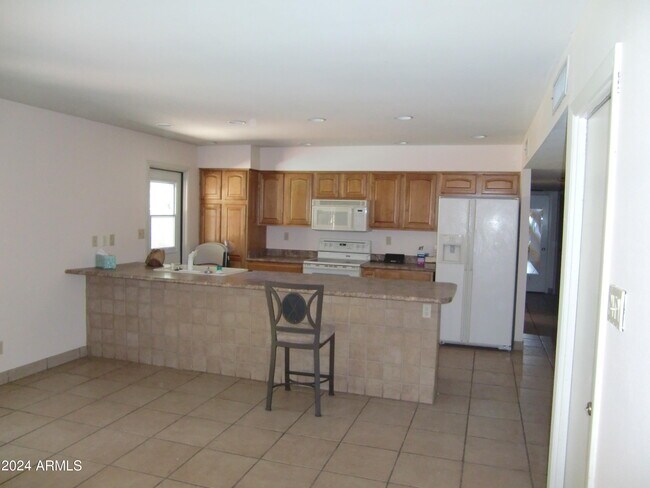 Building Photo - 2623 S Elm St