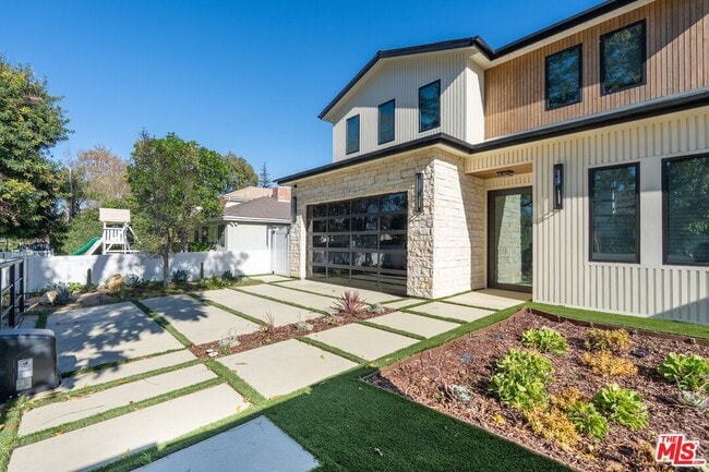 Foto del edificio - 4708 Noble Ave