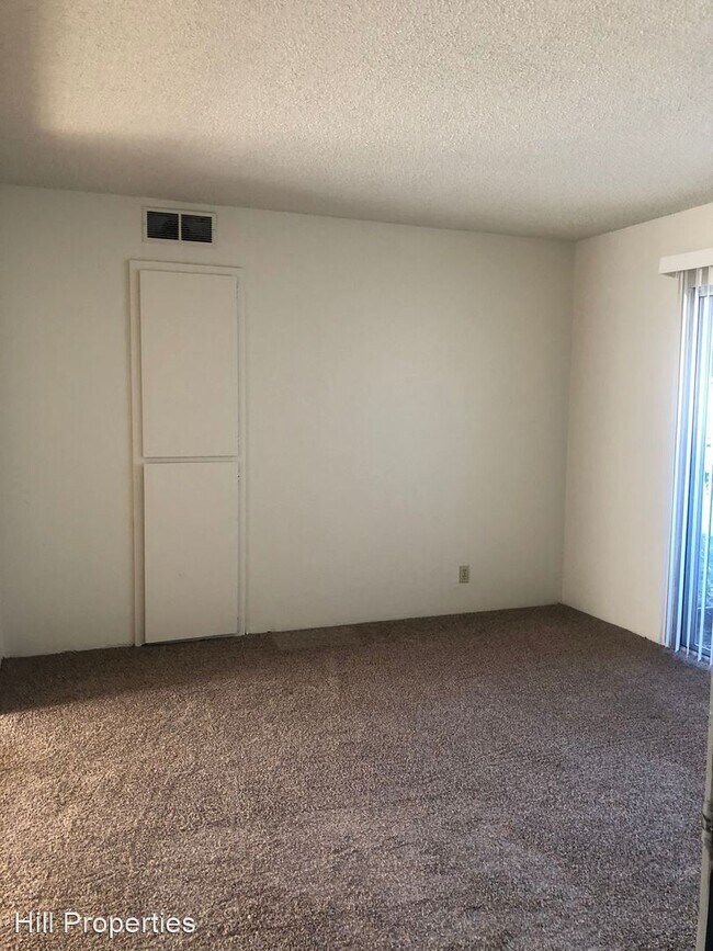 Building Photo - 2 br, 1 bath Room For Rent - 635 W 6th Avenue