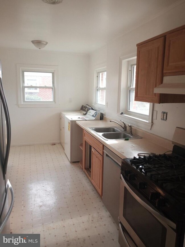 Building Photo - 3630 Dannys Ln