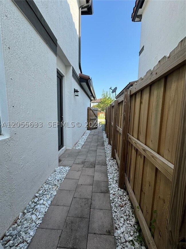 Foto del edificio - 11762 SW 253rd St