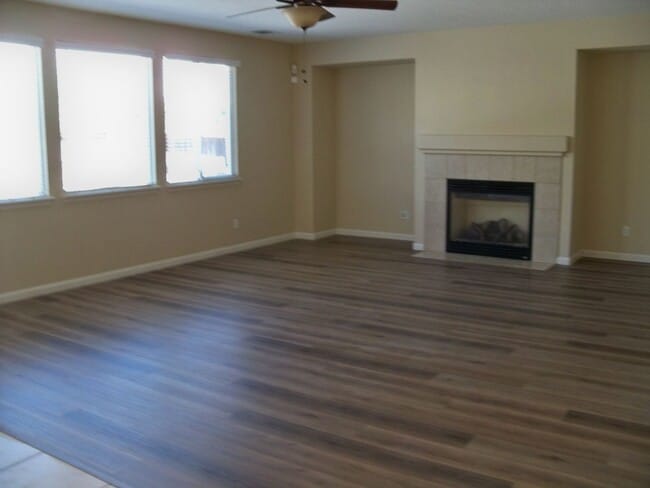 Building Photo - Gorgeous Two Story In East Modesto