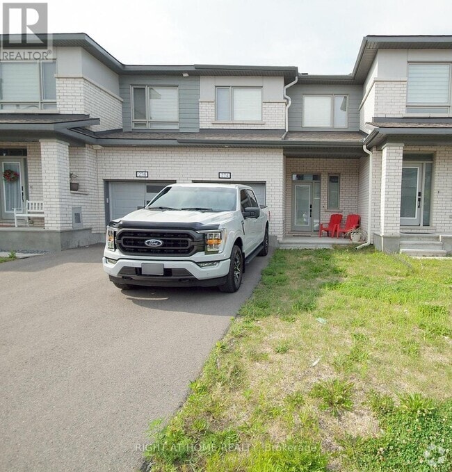Building Photo - 274 Ormiston Cres