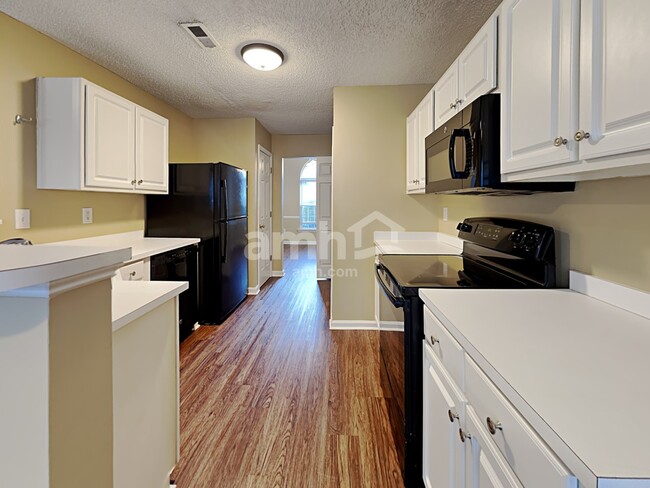 Building Photo - 182 Bonnie Woods Dr