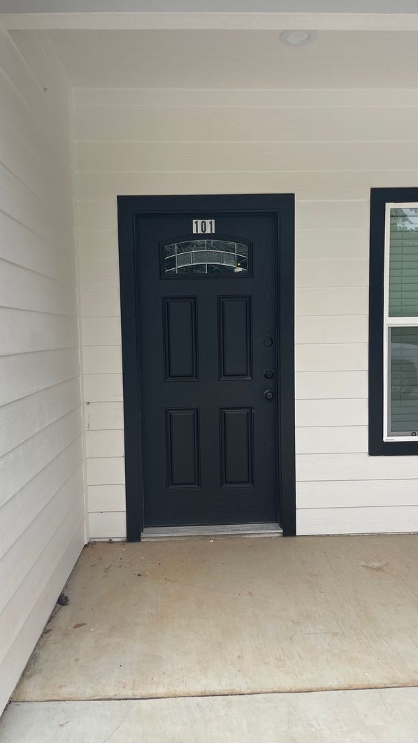 Foto del edificio - 3 Bed 2 Bath Duplex Close to SFA!!!