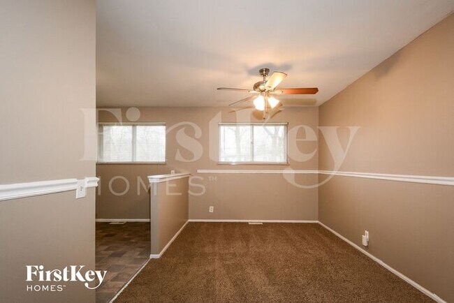 Building Photo - 1955 Apple Blossom Ct