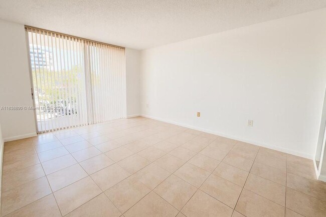 Building Photo - 1 bedroom in North Miami Beach FL 33179