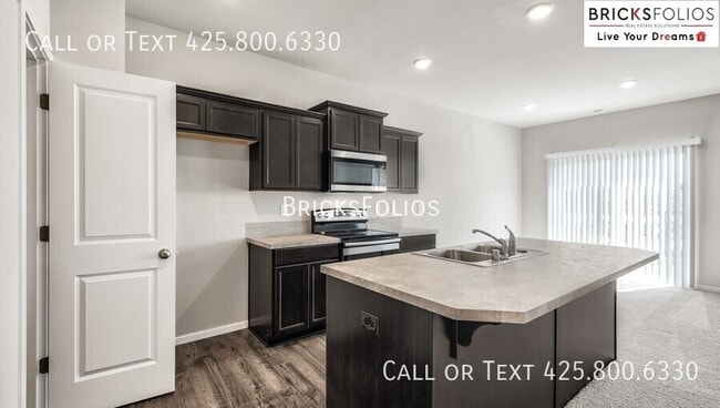 Foto del edificio - 18703 106th Ave Ct E