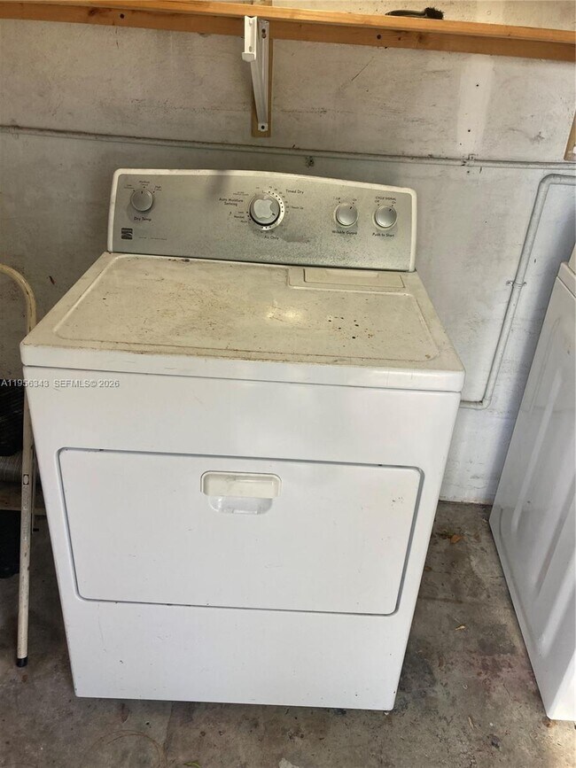 Foto del edificio - 3742 SW 29th St