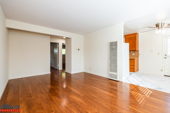 Foto del edificio - 115 Carlton Ave