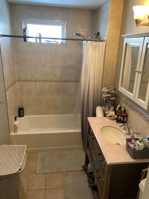 Building Photo - 88 Draper St