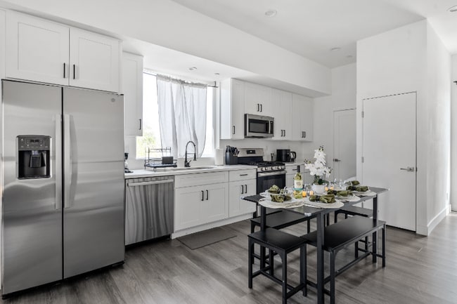 Foto del edificio - 3987 Dalton Ave