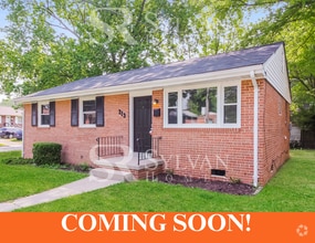 Building Photo - 213 N Beech Ave