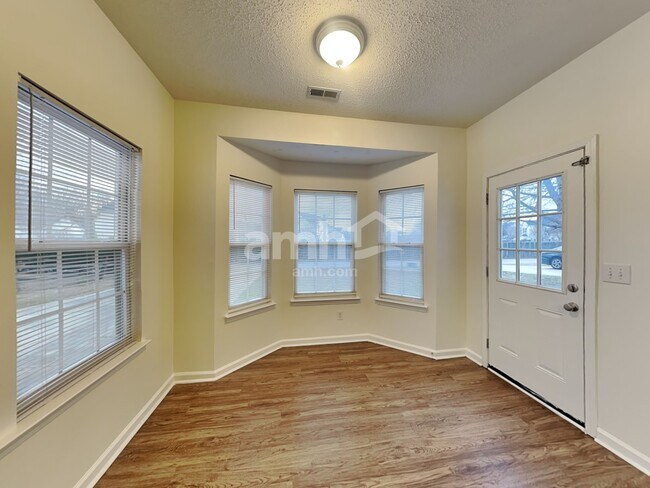 Foto del edificio - 3908 Faith Church Rd