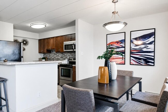 Foto del edificio - Stonegate at Devon Apartment Homes