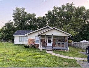 Building Photo - 10904 Harrison Ln
