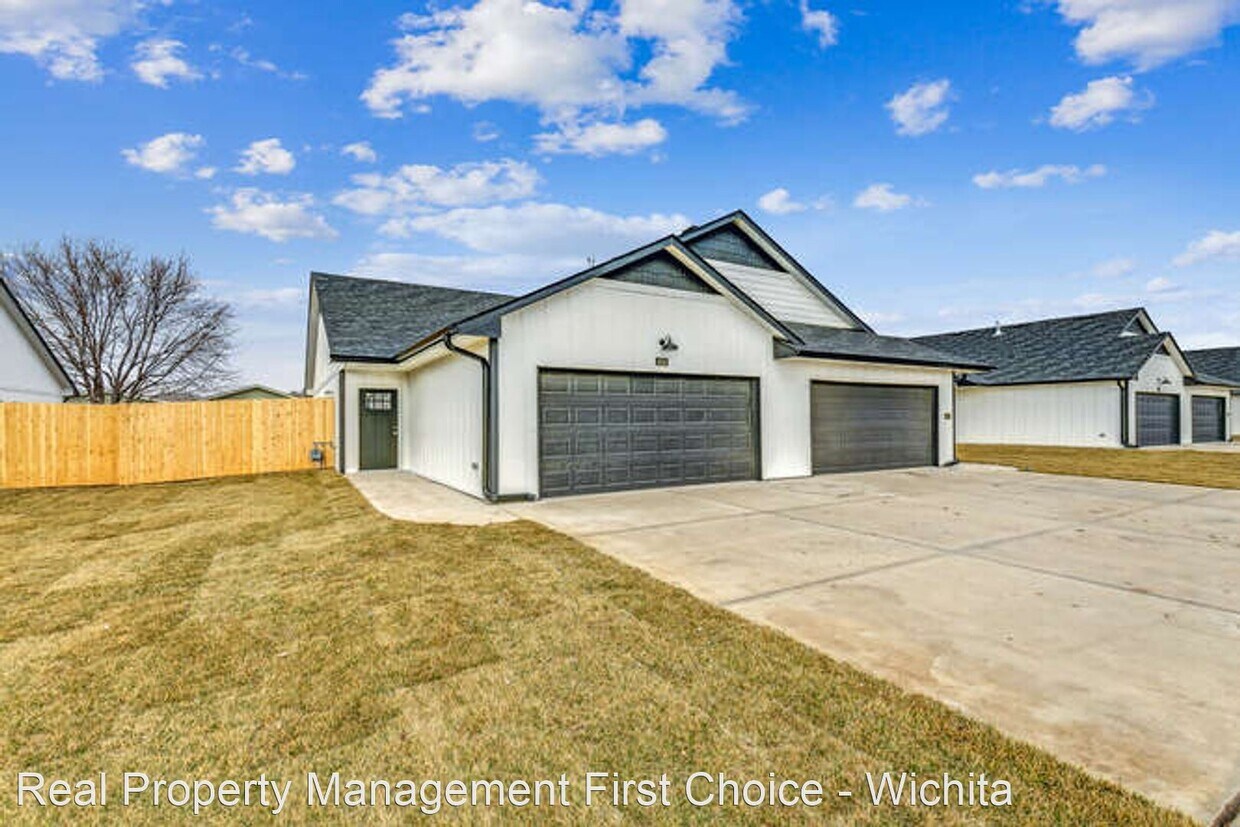 Primary Photo - 3 br, 2 bath House - 4618 S Kessler Cir