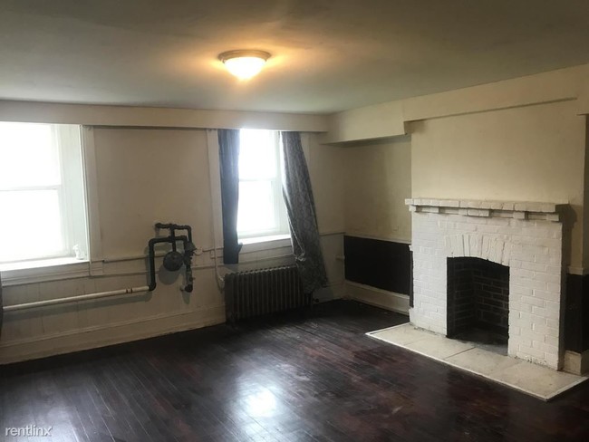Building Photo - 2 br, 2 bath Apartment - 1325 W Fayette St
