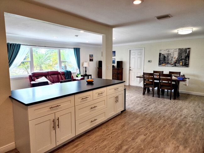 Building Photo - 6049 45th Ave N