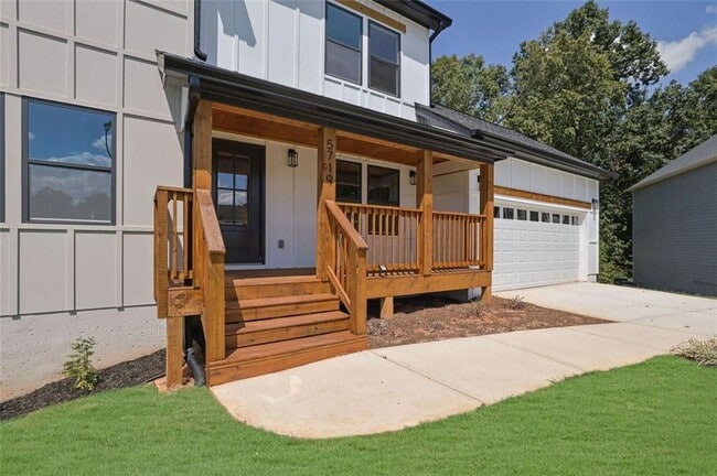 Building Photo - 5719 Calm Valley Point