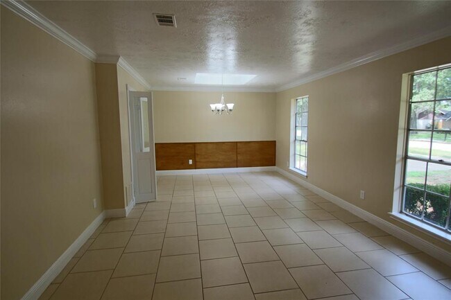 Building Photo - 1914 Cobble Creek Dr
