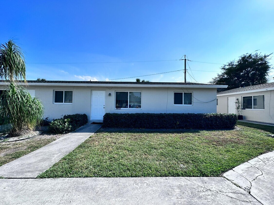 Foto del edificio - 3482 48th Ln S