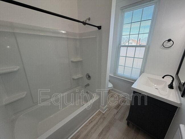 Foto del edificio - 4417 Ashland Ave