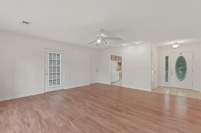 Building Photo - 100 Timberline Dr