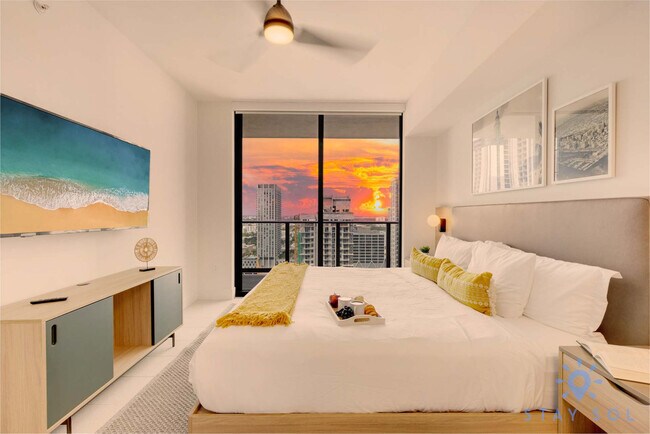 Foto del edificio - 601 NE 1st Ave