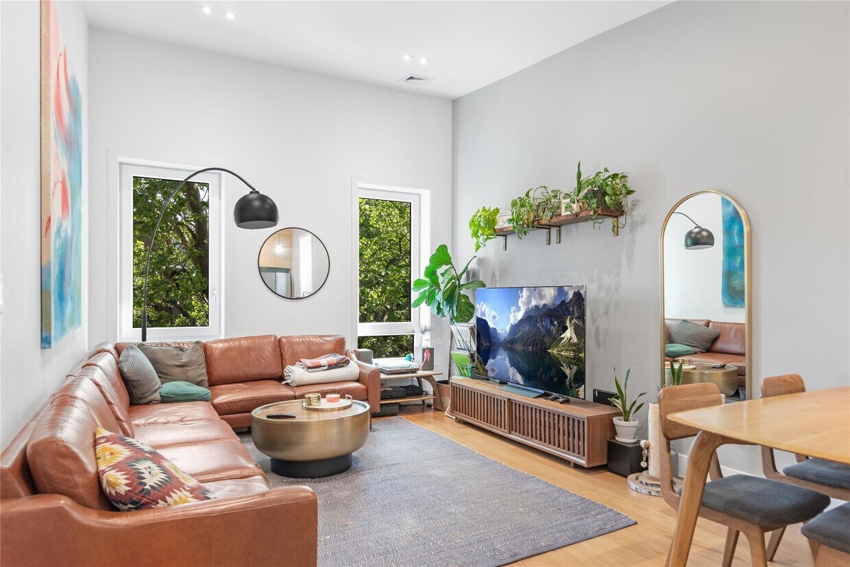 Foto principal - 297 Clifton Pl