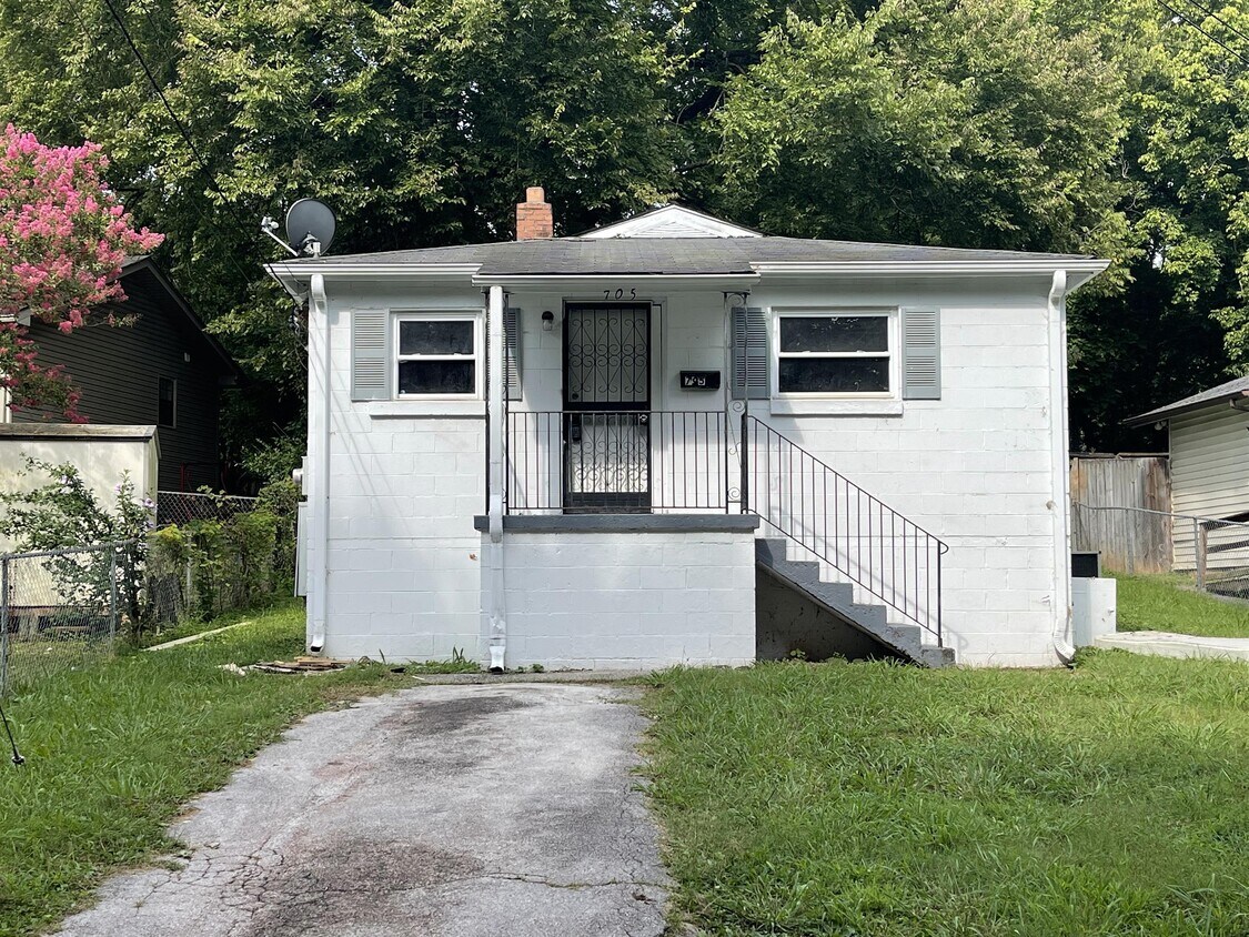 Foto principal - 705 S Cherry St