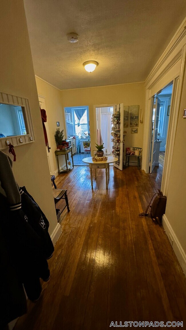 Foto del edificio - 110 Brainerd Rd