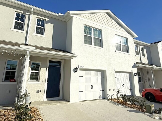 Building Photo - 1967 Tamarack Pass