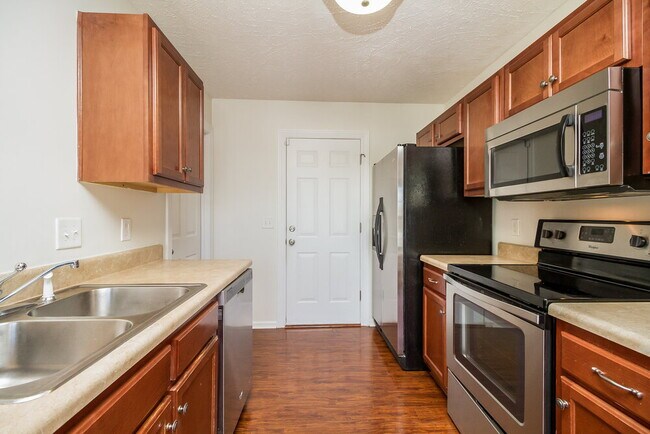 Building Photo - 1632 Antebellum Dr