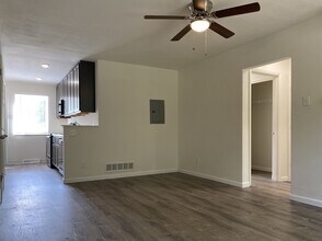 Building Photo - 3972 Brittany Cir