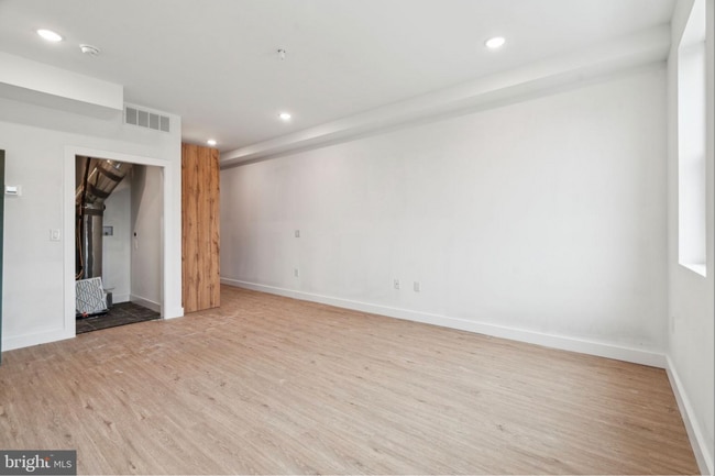 Photo - 4163 Mantua Ave Apartment