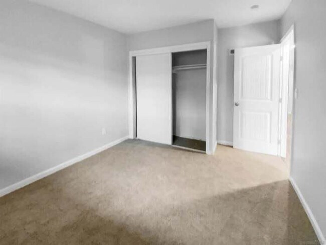 Building Photo - 630 J St