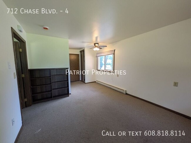 Foto del edificio - 712 Chase Blvd