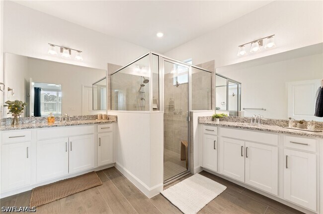 Foto del edificio - 3524 Stormy Creek Ln