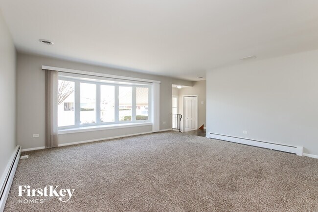 Building Photo - 9617 S Tripp Ave