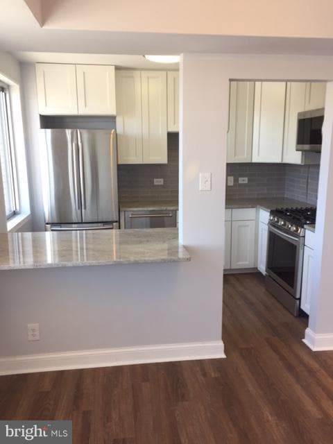 Building Photo - 8315 N Brook Ln