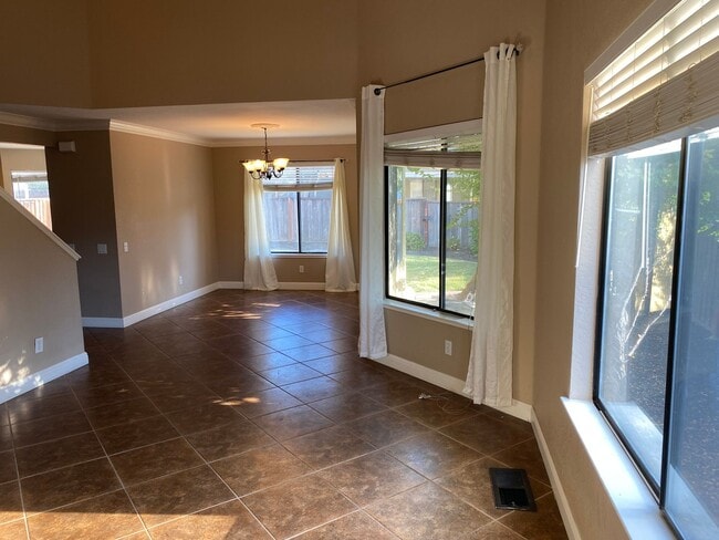 Foto del edificio - WONDERFUL BRENTWOOD DEER CREEK COMMUNITY!