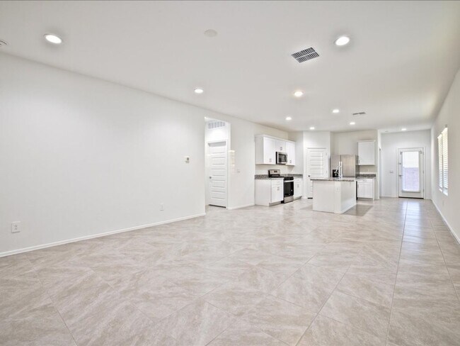 Foto del edificio - 3 Bedroom, 2 Bathroom