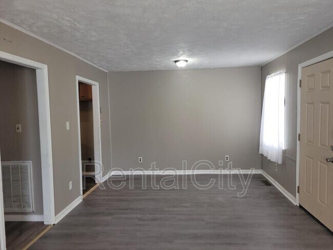 Building Photo - 316 Kist Ave