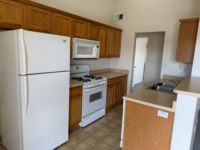 Building Photo - 4204 Ridgeway Ct