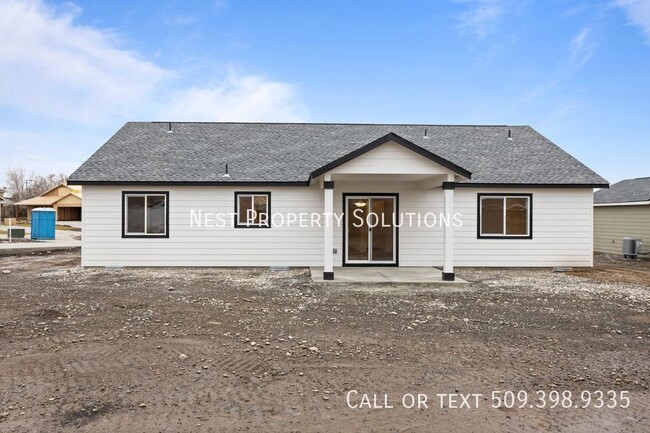 Building Photo - Built in 2023!! 3 Bed, 2 Bath Home for Rent!